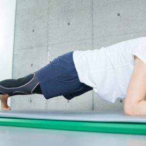 １ヶ月プランクをやってみた！続ける秘訣とダイエット効果